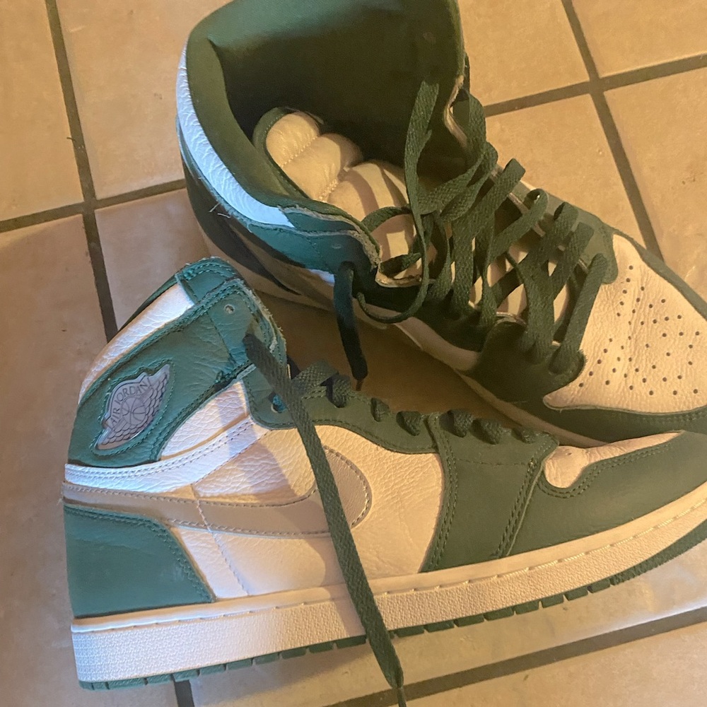 AIR JORDAN 1 HIGH OG 'GORGE GREEN'- no shoe box